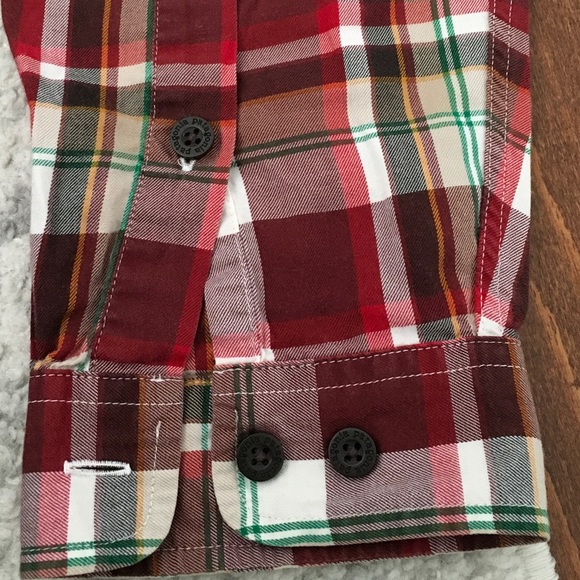 Patagonia Organic Cotton Red White Green Plaid Button Down Shirt Men's Size M - Picture 6 of 11